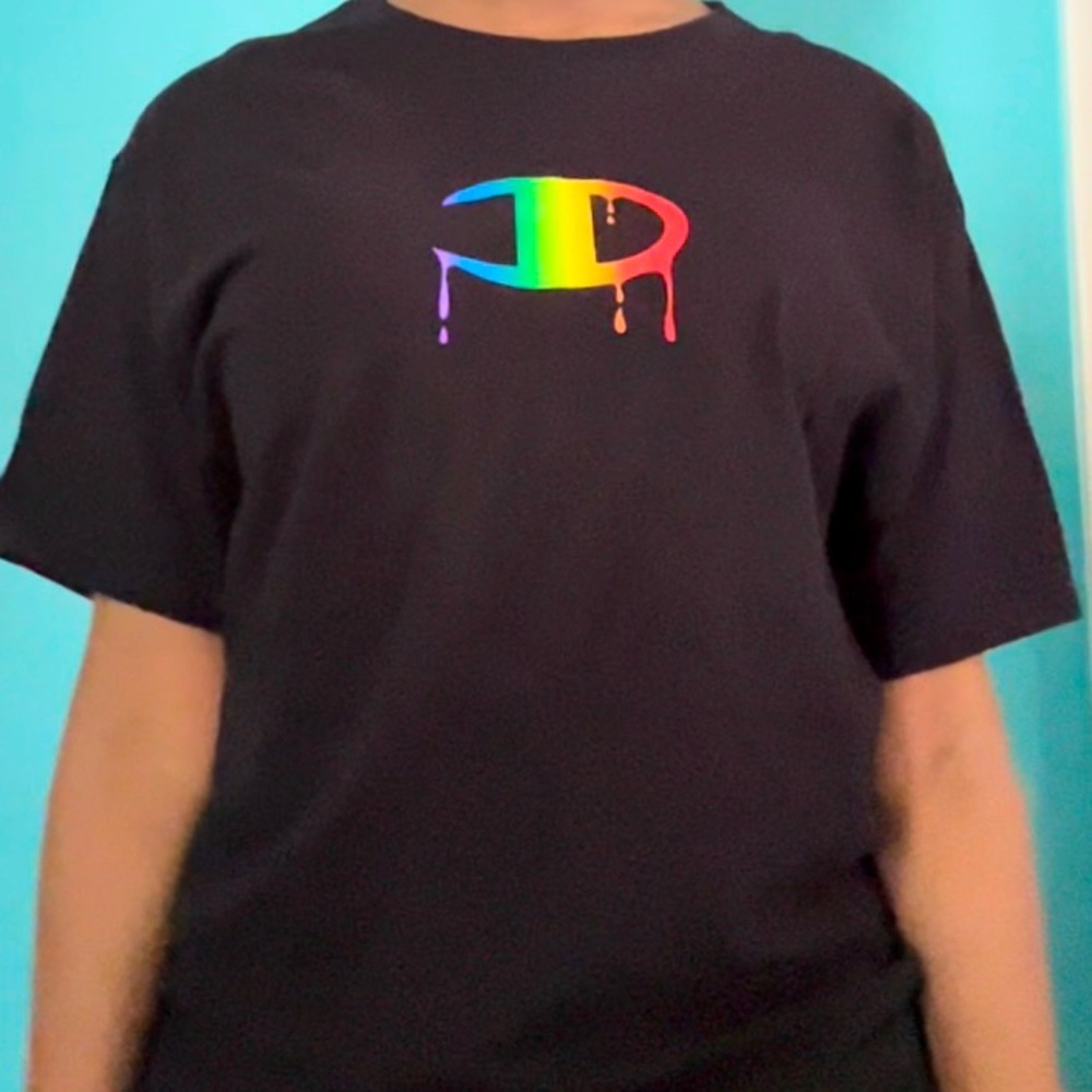 Champion • Black T-Shirt
